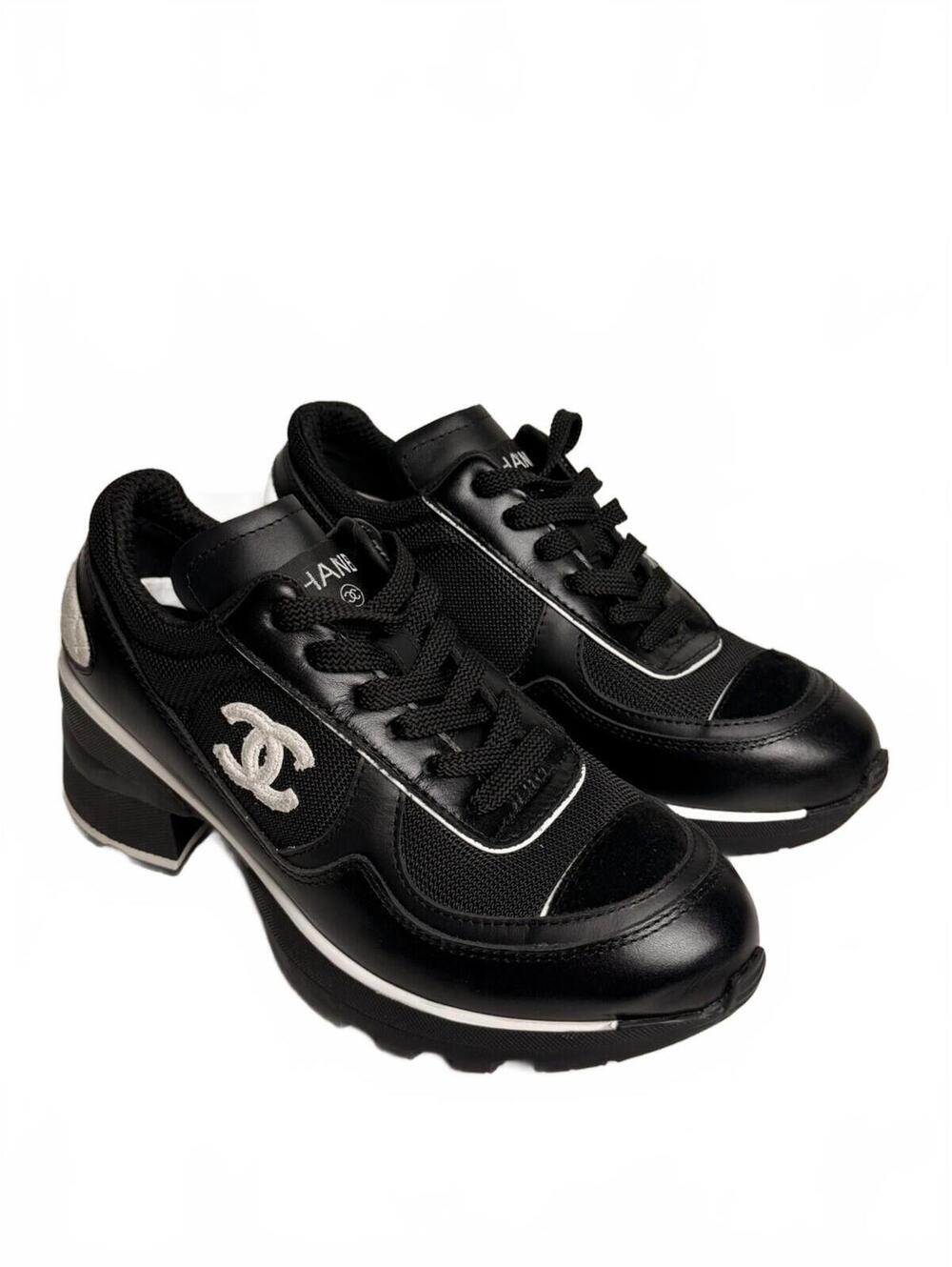 Chanel CC Logo Velvet Platform Trainers Navy Blue SZ 39 New